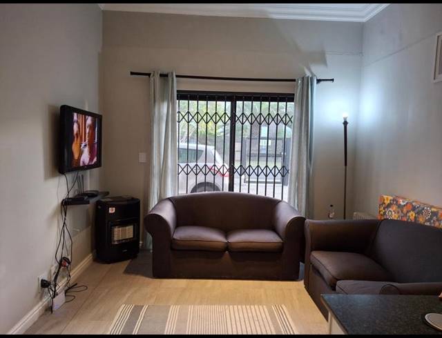 2 BEDROOM PROPERTY TO RENT IN WAVES EDGE